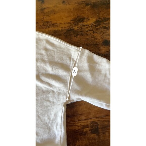 Fabletics Womens White Cropped Sweatshirt "Never Settle" Embossed Text Size M - Picture 10 of 12